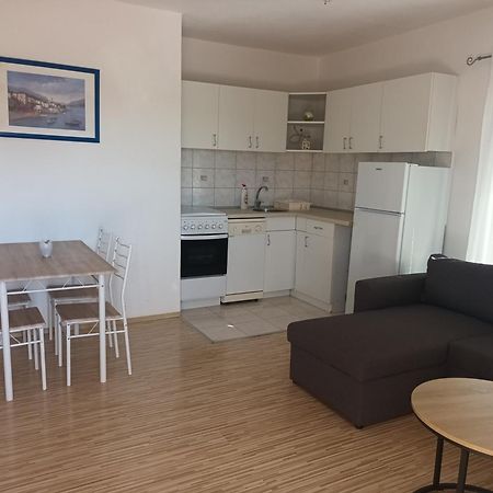 Apartman Nina Vodice Ngoại thất bức ảnh