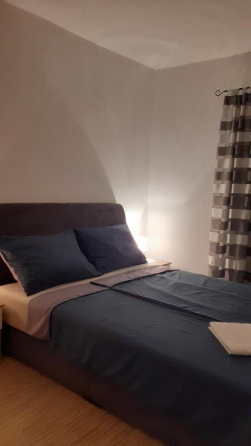 Apartman Nina Vodice Ngoại thất bức ảnh