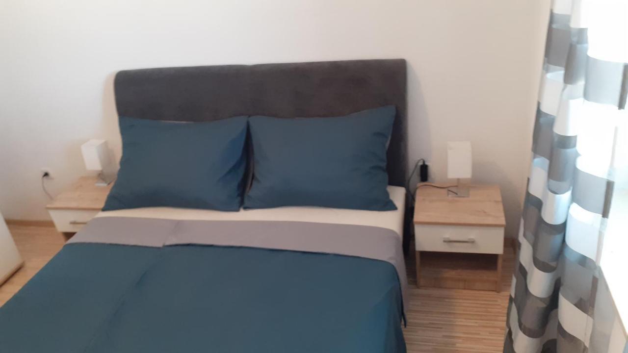 Apartman Nina Vodice Ngoại thất bức ảnh
